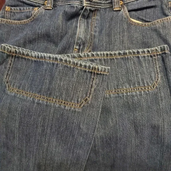 Patagonia Women's Organic Cotton Straight Leg Jeans 8 - Picture 6 of 10